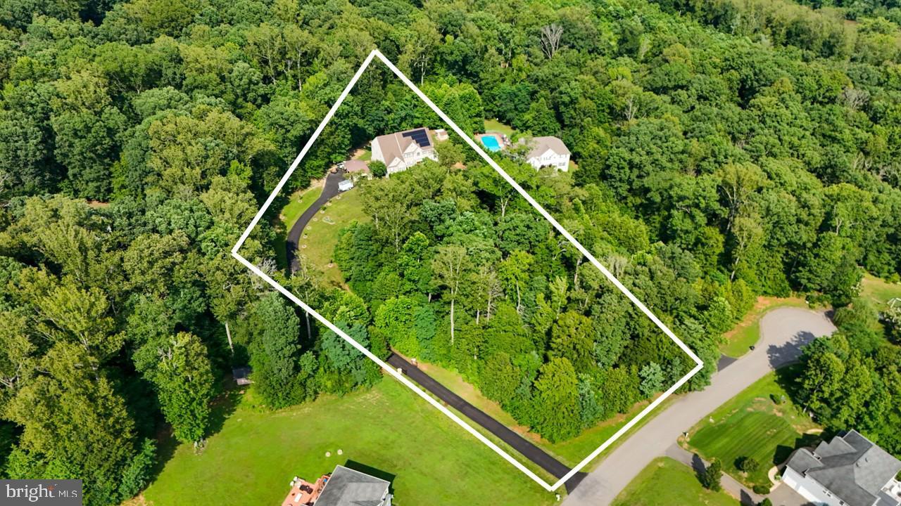 Property Photo: 21 Wentworth Drive VA 22406