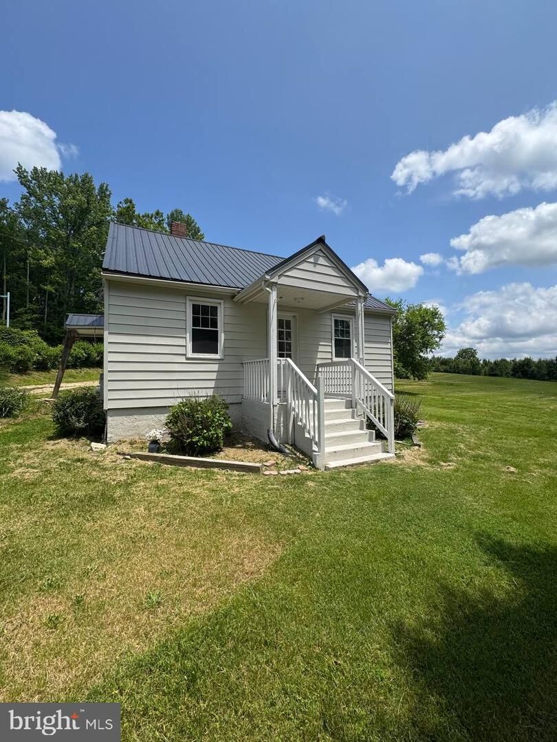 Property Photo:  11300 Croom Road  MD 20772 