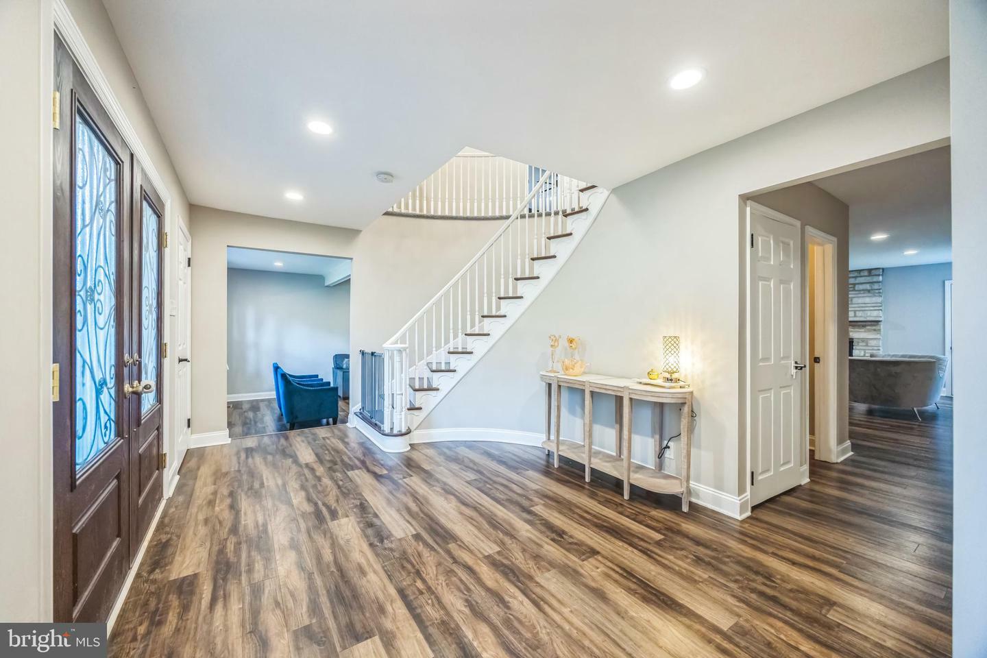 Property Photo:  1809 E Fireside Court  NJ 08003 