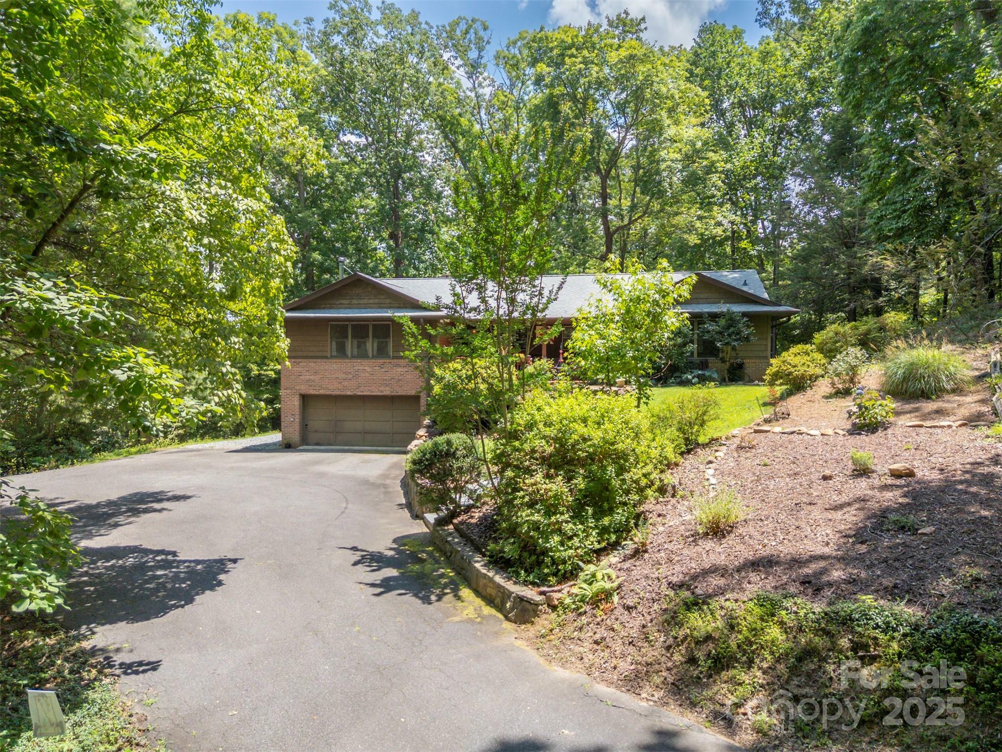 Property Photo:  467 Winners Circle  NC 28782 