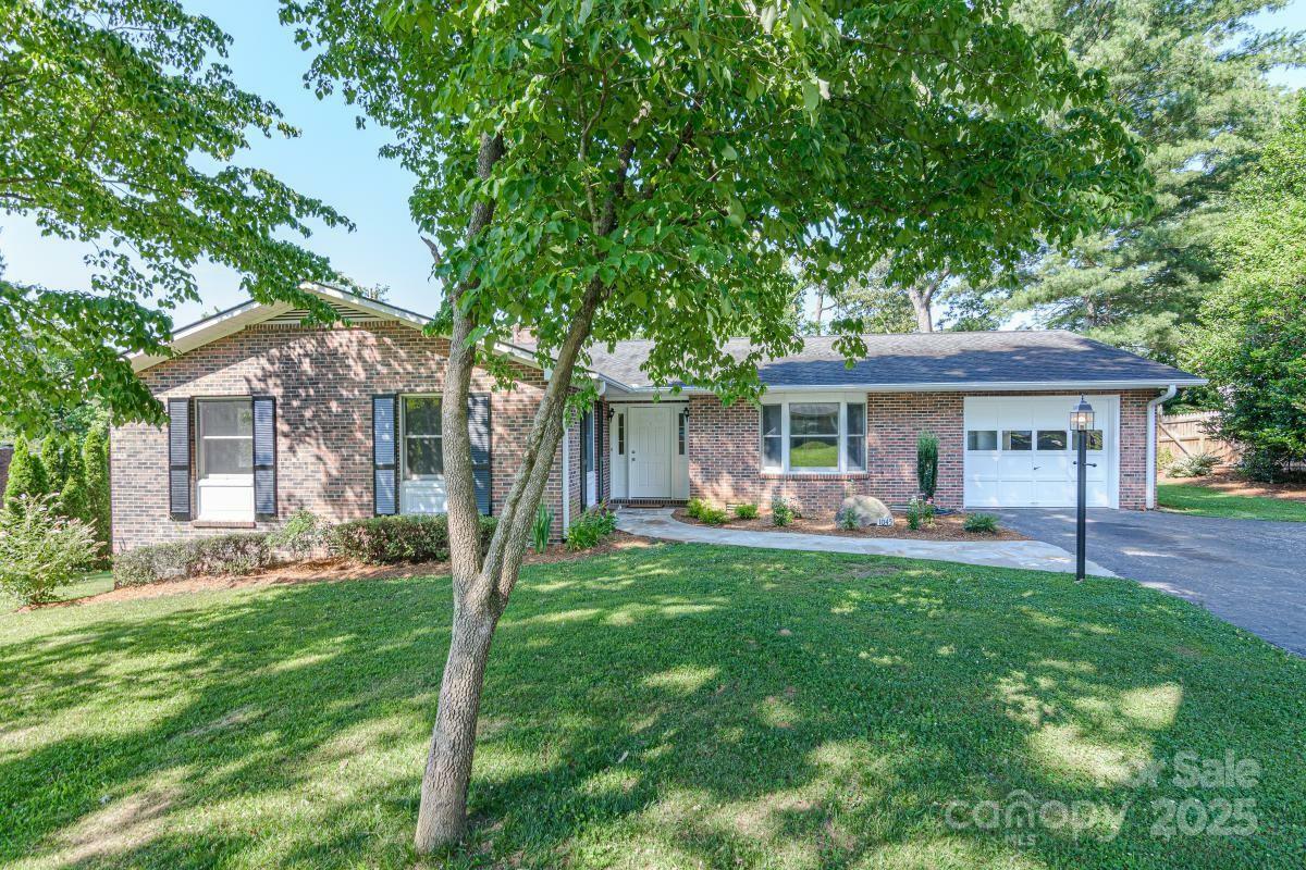 Property Photo:  1045 Carousel Lane  NC 28792 