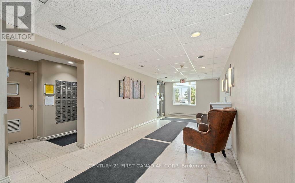 Property Photo: 45 Pond Mills Road 1215 ON N5Z 4W5