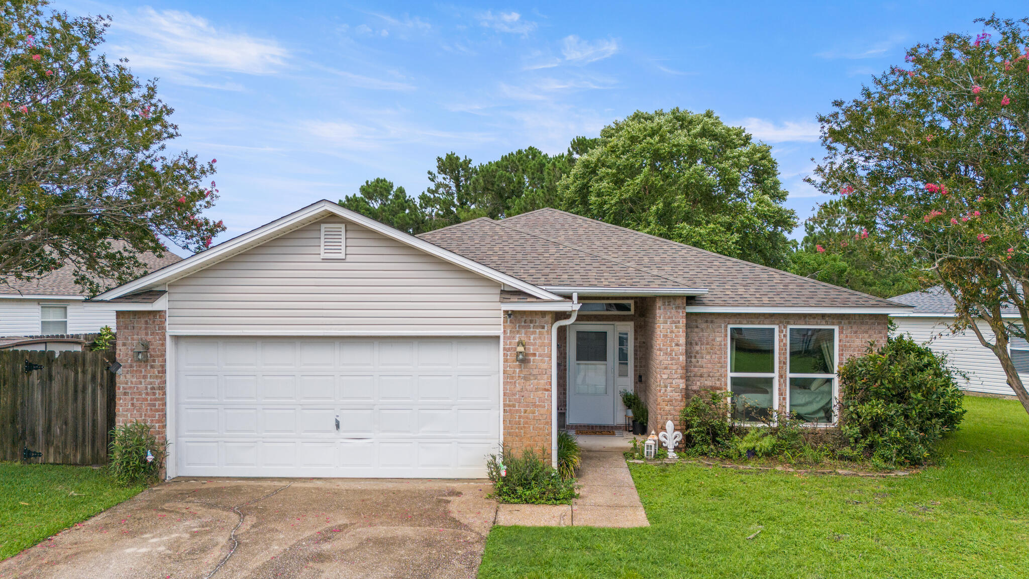 Property Photo: 6318 Heronwalk Drive FL 32563