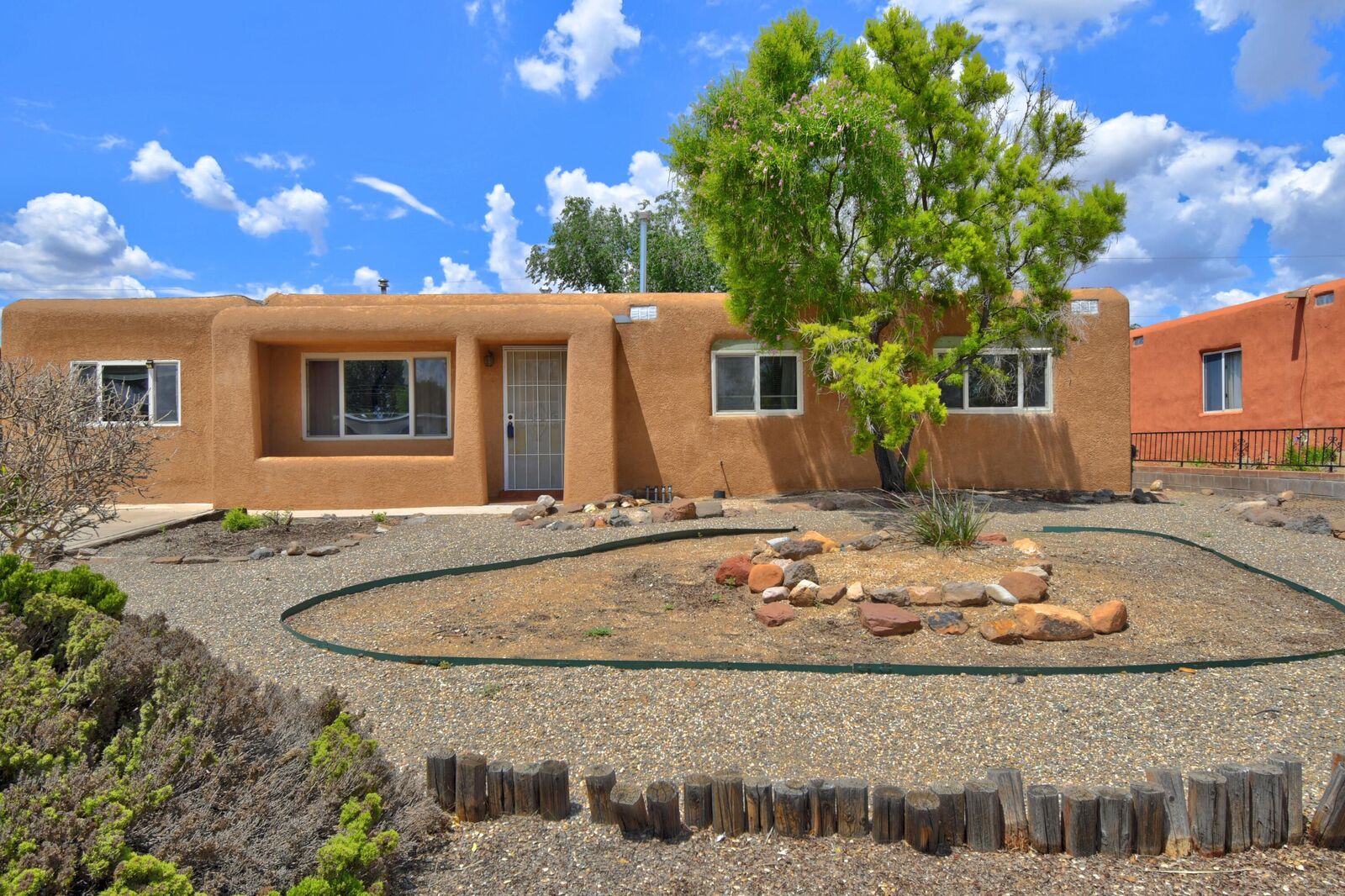 Property Photo: 4301 Delamar Avenue NE NM 87110