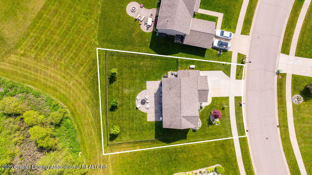 Property Photo: 5940 Boxwood Avenue MI 48842