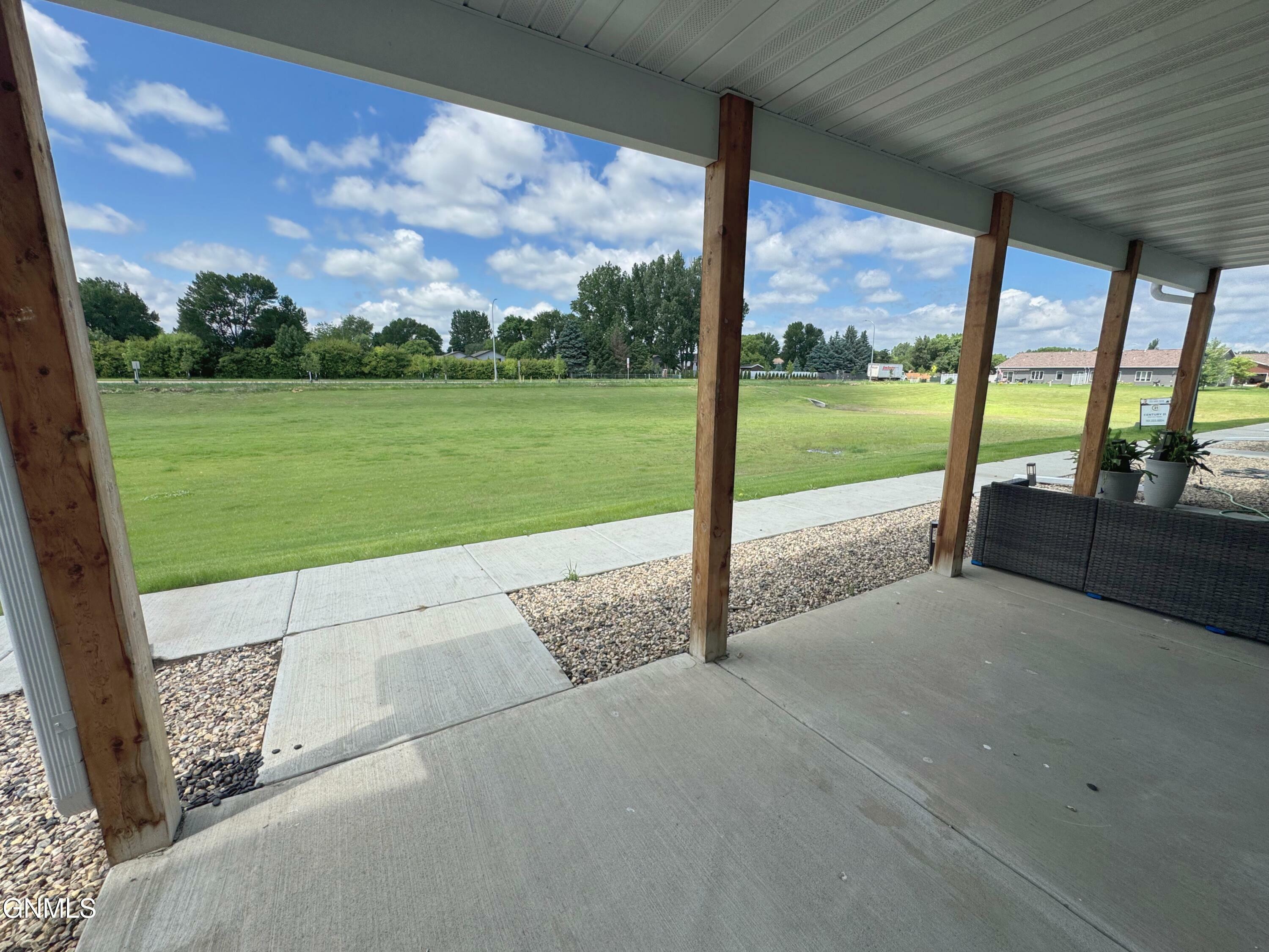 Property Photo:  3312 Kenner Loop  ND 58504 