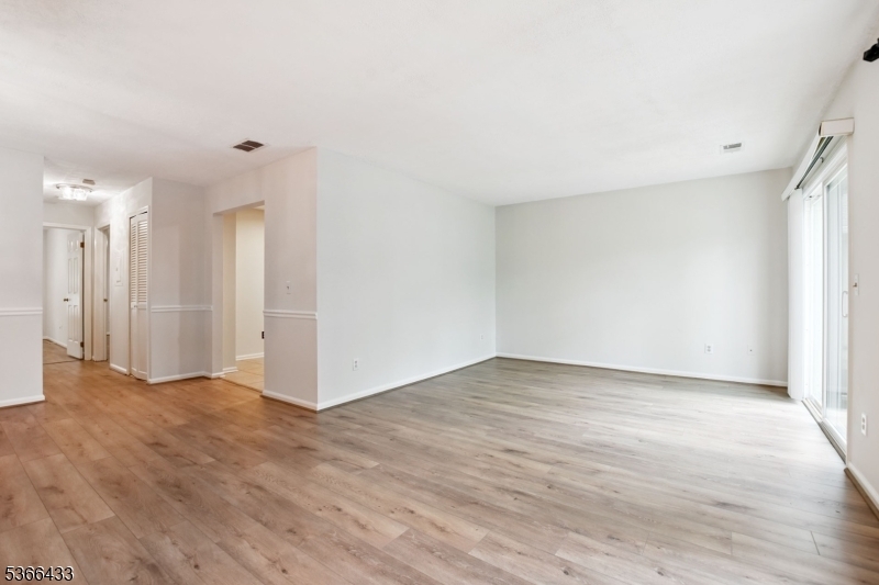 Property Photo:  40 Commonwealth Dr 40  NJ 07920 