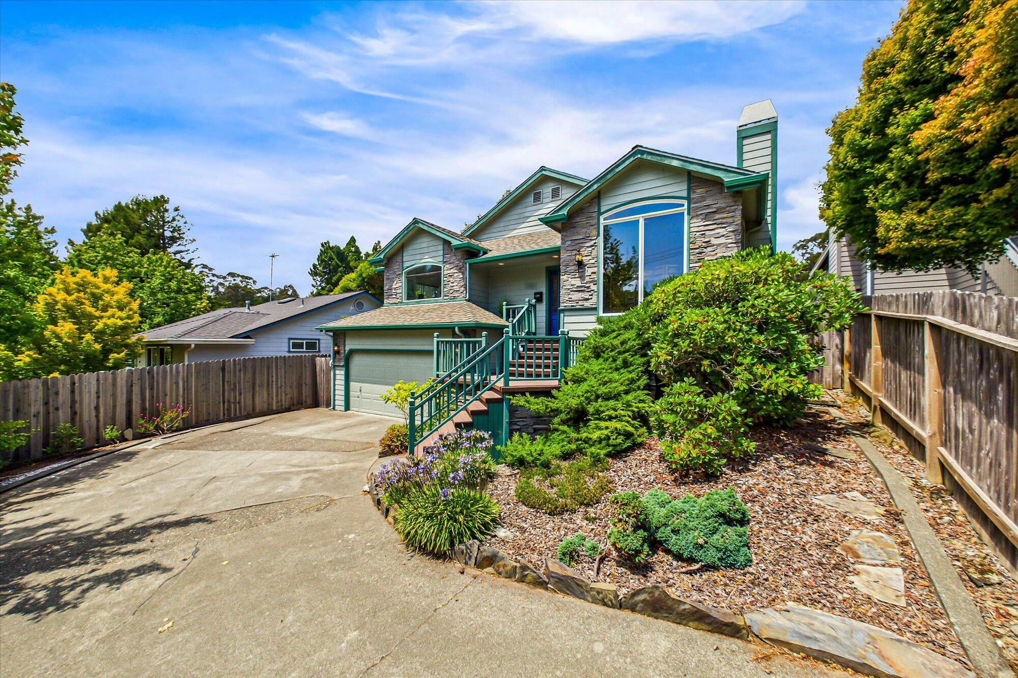 Property Photo:  2323 Buhne Street  CA 95501 