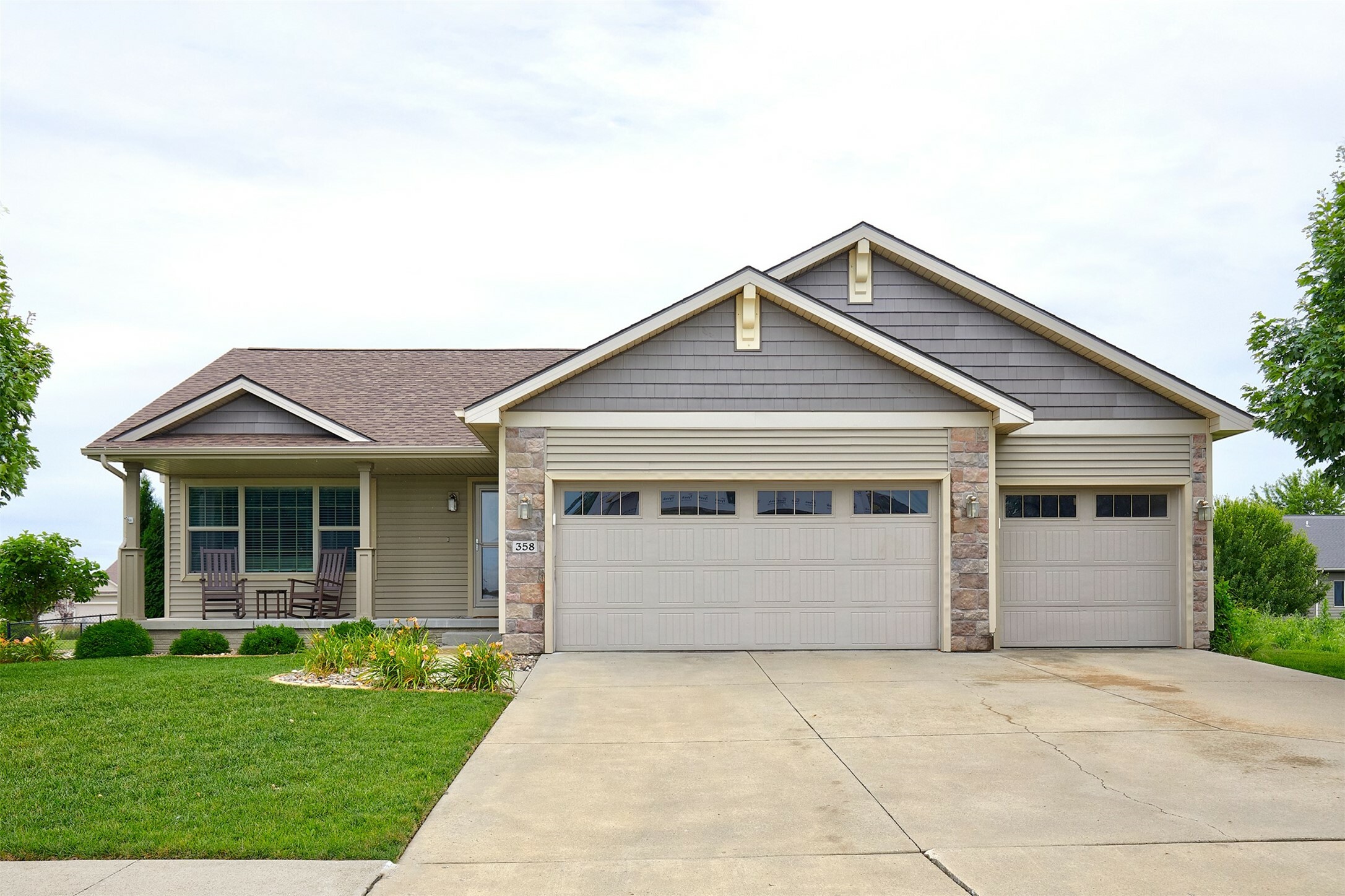 358 S 85th Street  West Des Moines IA 50266 photo