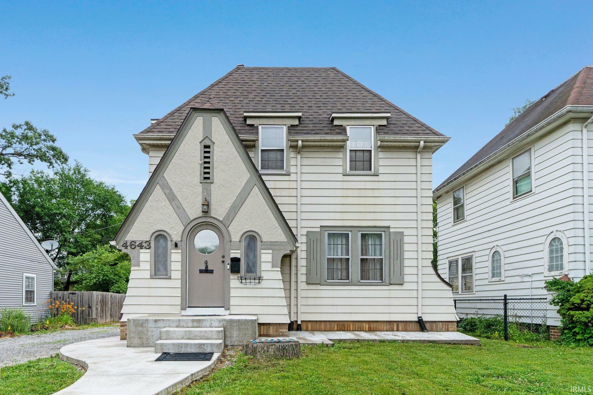Property Photo: 4643 Calumet Avenue IN 46806-2206