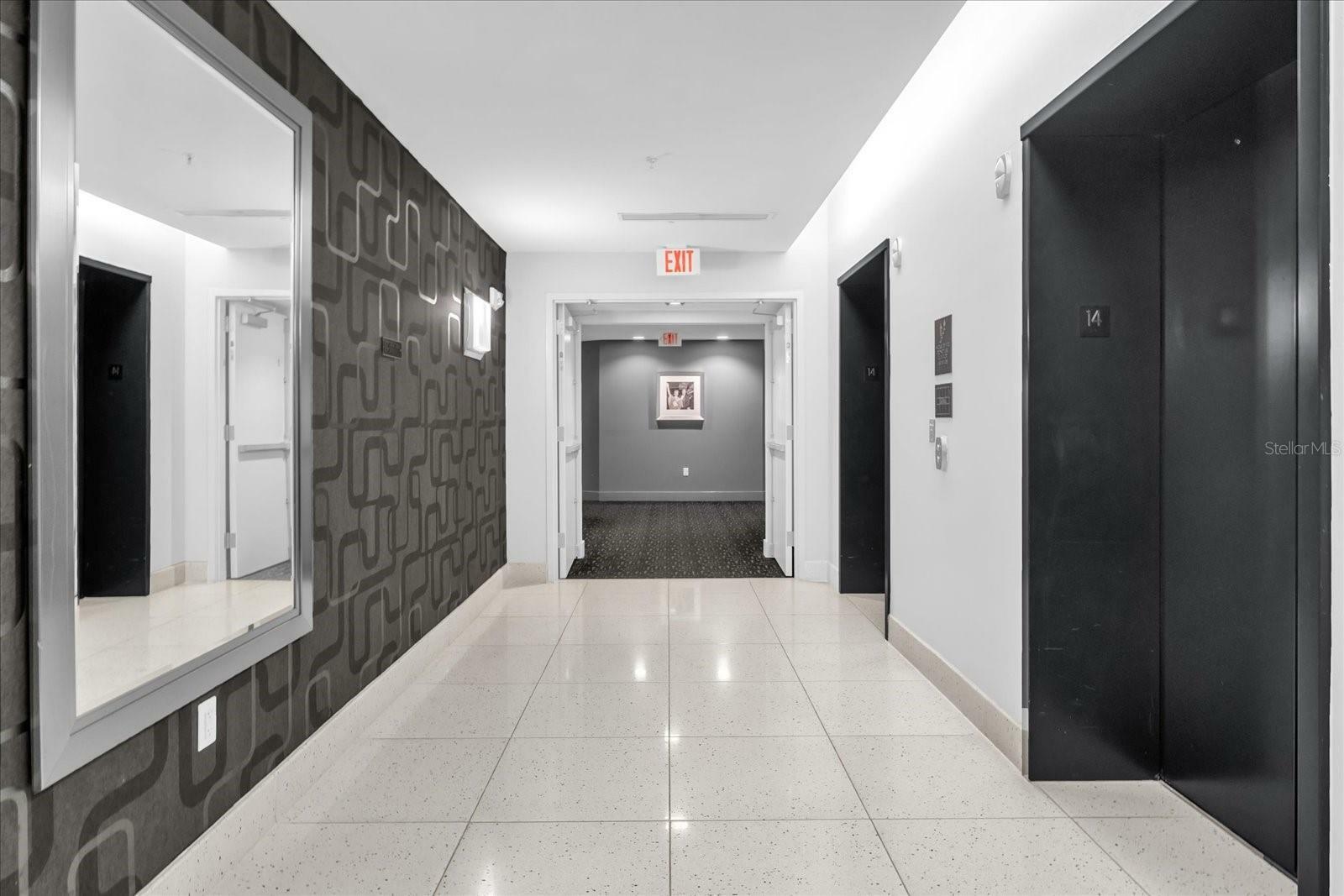 Property Photo:  260 S Osceola Avenue 1406  FL 32801 
