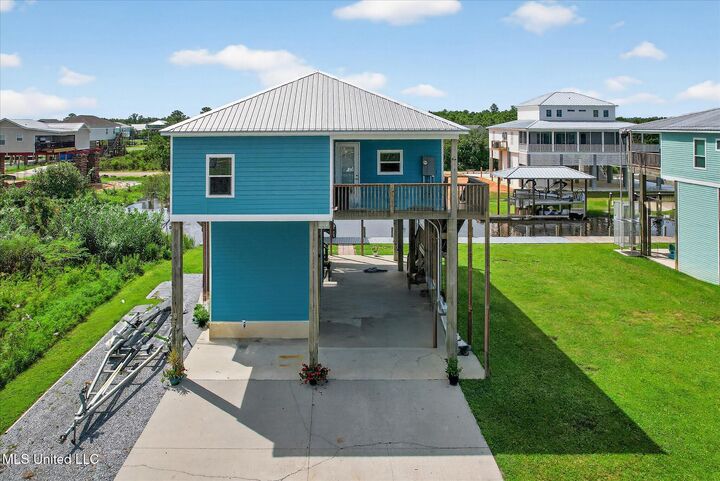 4032 Bank Street  Bay Saint Louis MS 39520 photo