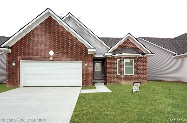 281 Devonshire Drive 6  Lapeer MI 48446 4798 photo