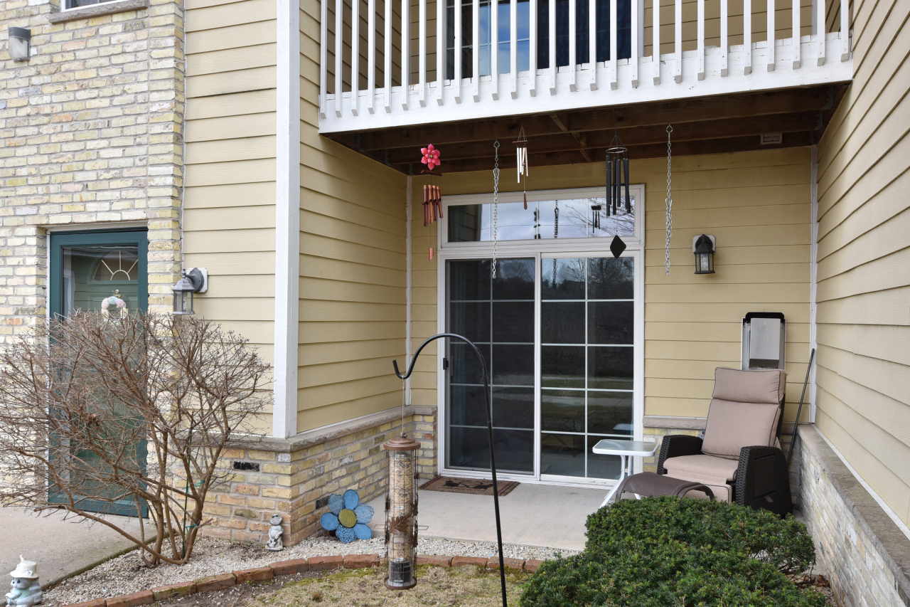 Property Photo: 1479 Garay Ln #7 WI 53074