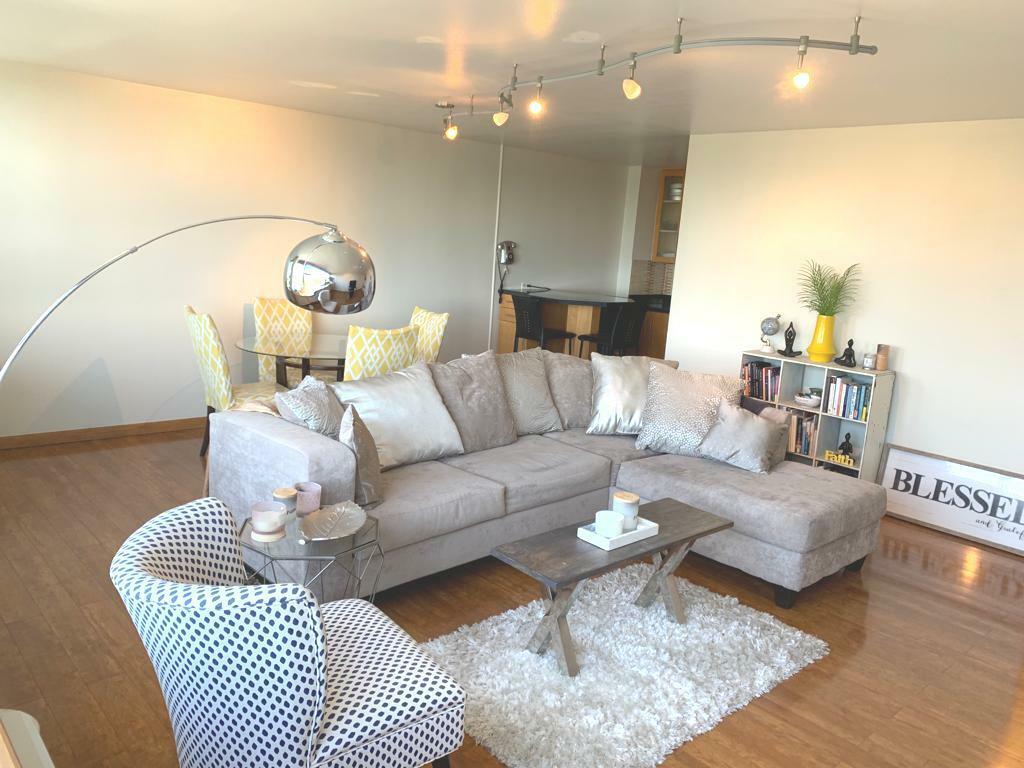 Property Photo: 4250 N Marine Drive 1404 IL 60613