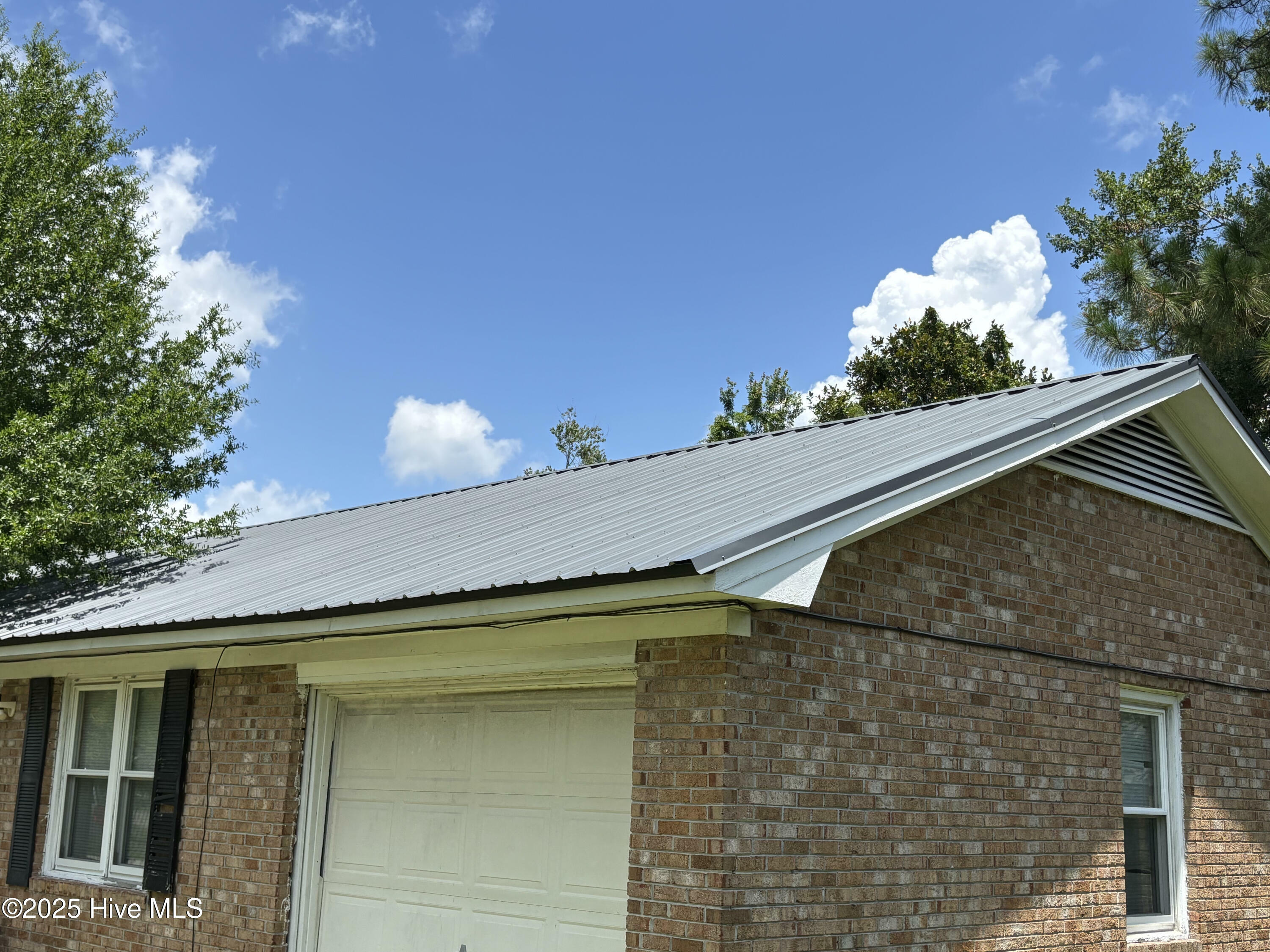 Property Photo:  4633 Kings Drive  NC 28405 