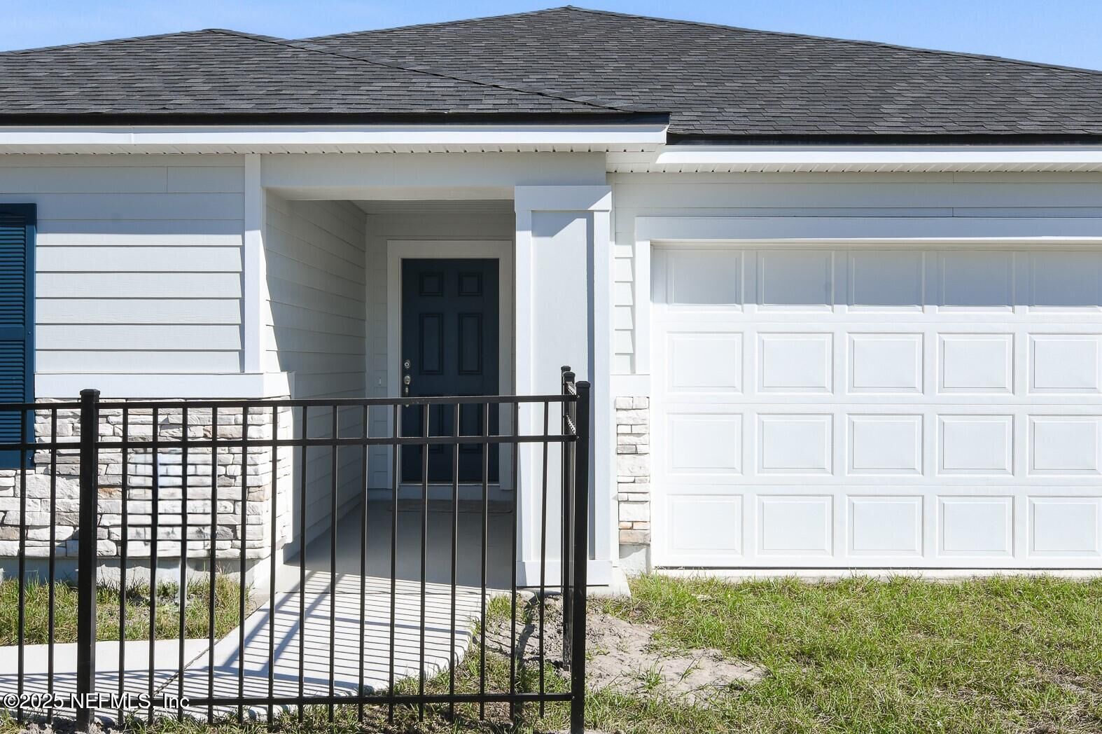Property Photo:  14371 Creekbluff Way  FL 32234 