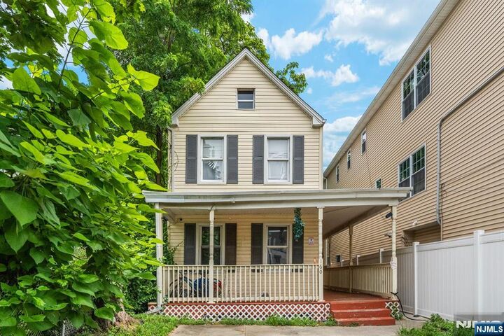 160 Fairmount Avenue  Newark NJ 07103 photo