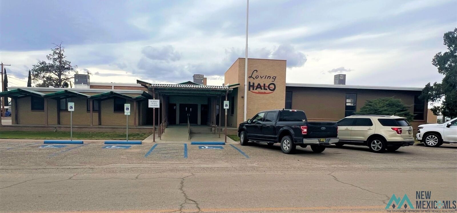 Property Photo:  309 S Sixth Street  NM 88240 