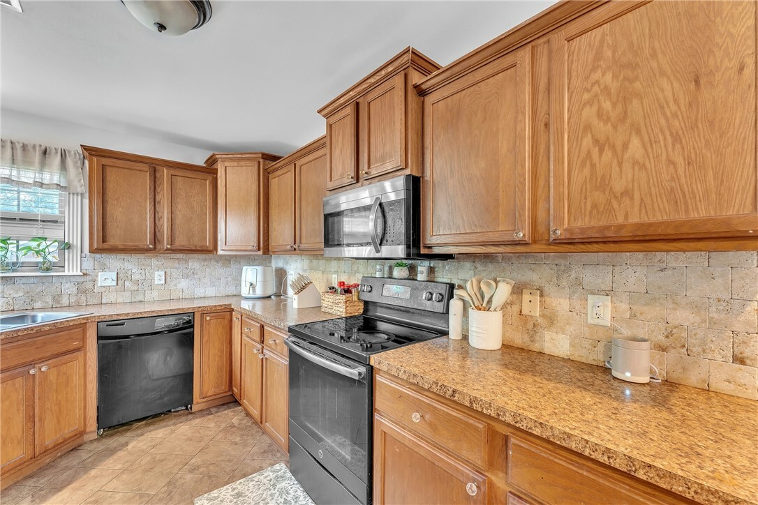 Property Photo:  686 Limekiln Road  AR 72736 