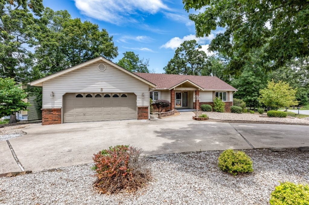 Property Photo: 9 McKenzie Drive AR 72715