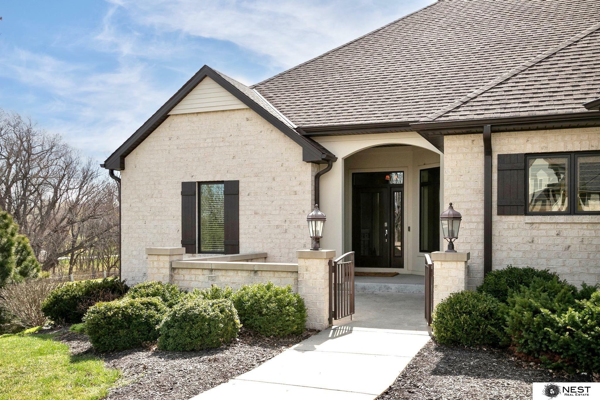 Property Photo:  3400 Firethorn Terrace  NE 68520 
