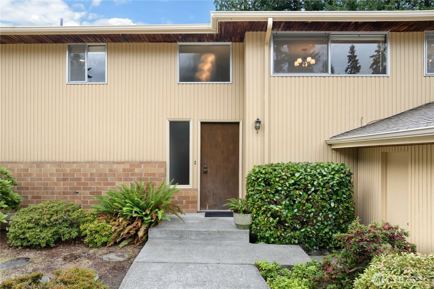 Property Photo:  12575 SE 52nd Street  WA 98006 