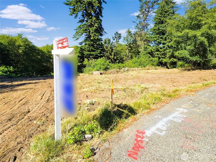 Property Photo: 4985 Bakerview Road WA 98277