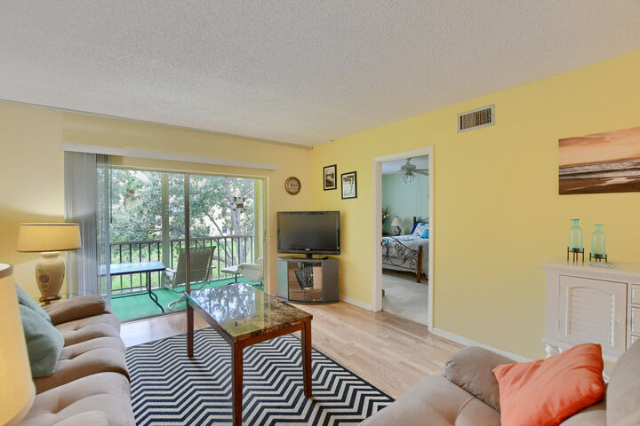 Property Photo:  9826 Marina 1027 Boulevard 1027  FL 33428 