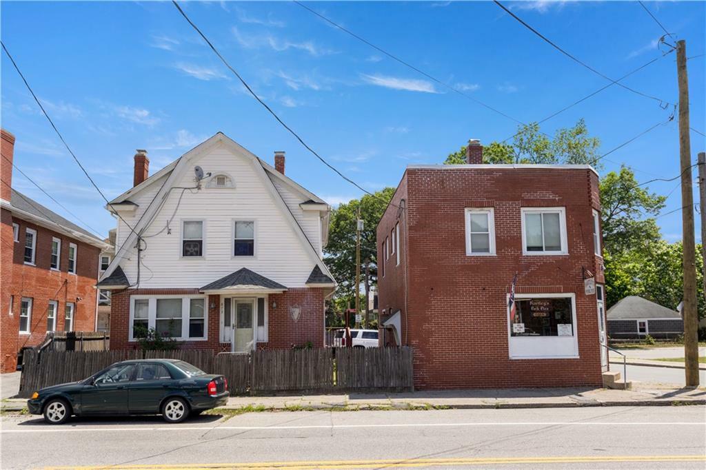 Property Photo: 871 Smithfield Avenue RI 02865