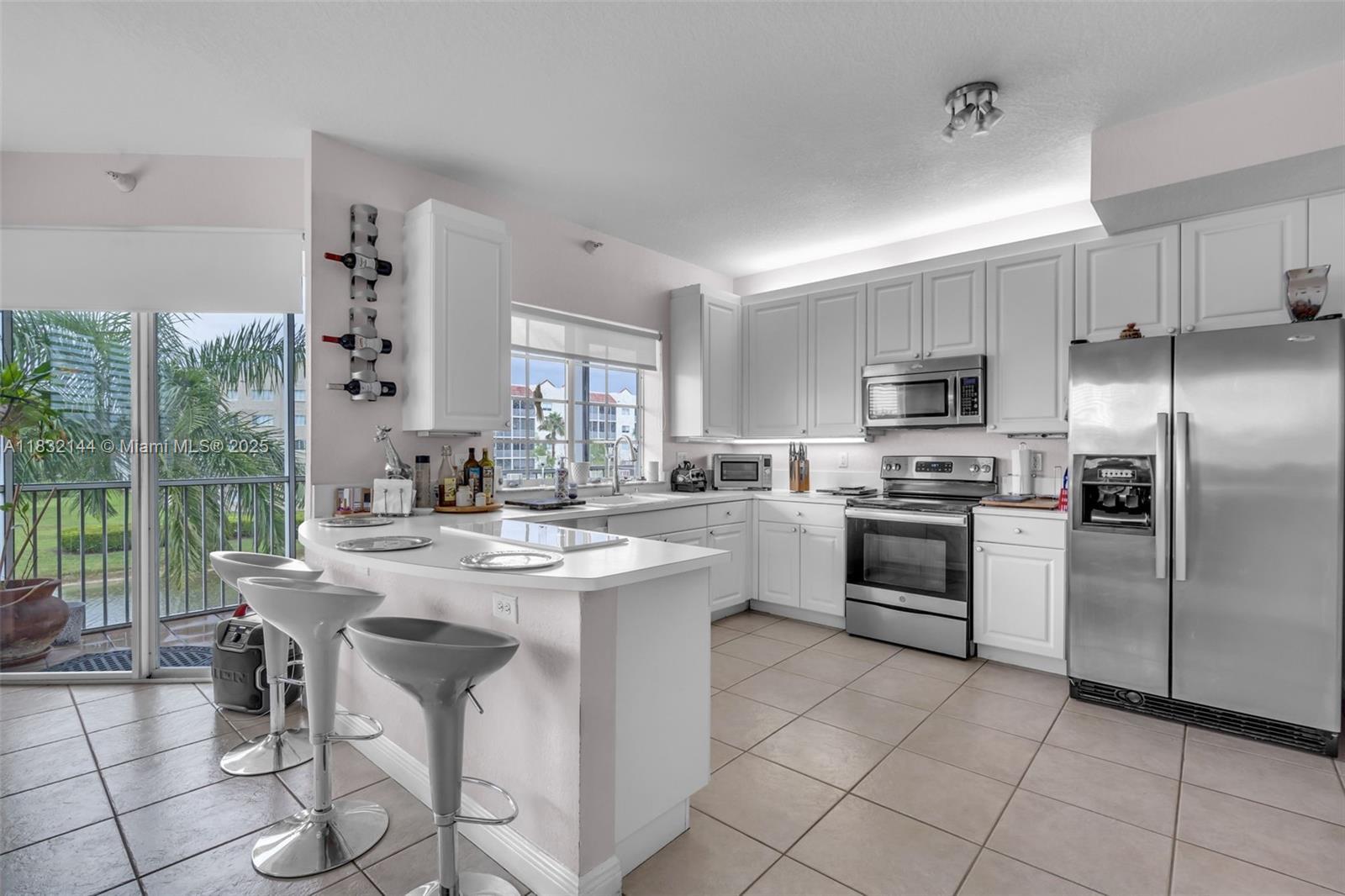 Property Photo: 10700 NW 66th St 308 FL 33178