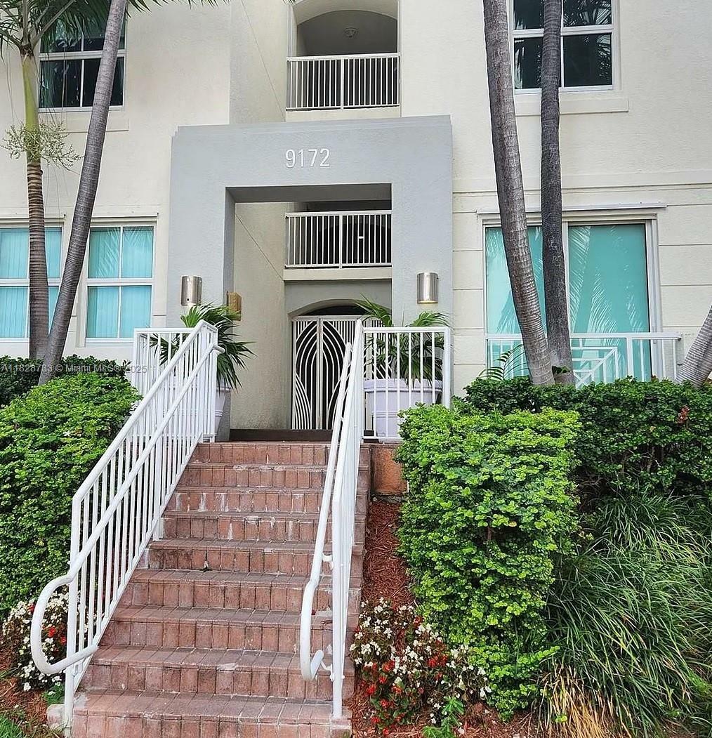 Property Photo:  9172 Collins Ave 402  FL 33154 