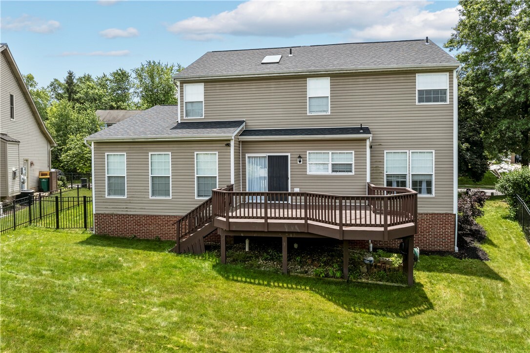 Property Photo: 1614 Norman Drive PA 15143