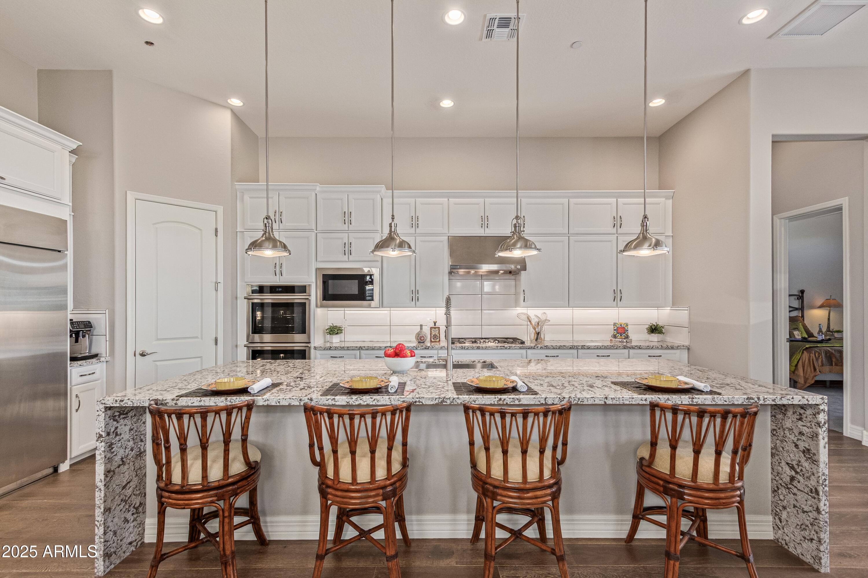 Property Photo: 38500 N School House Road 17 AZ 85331