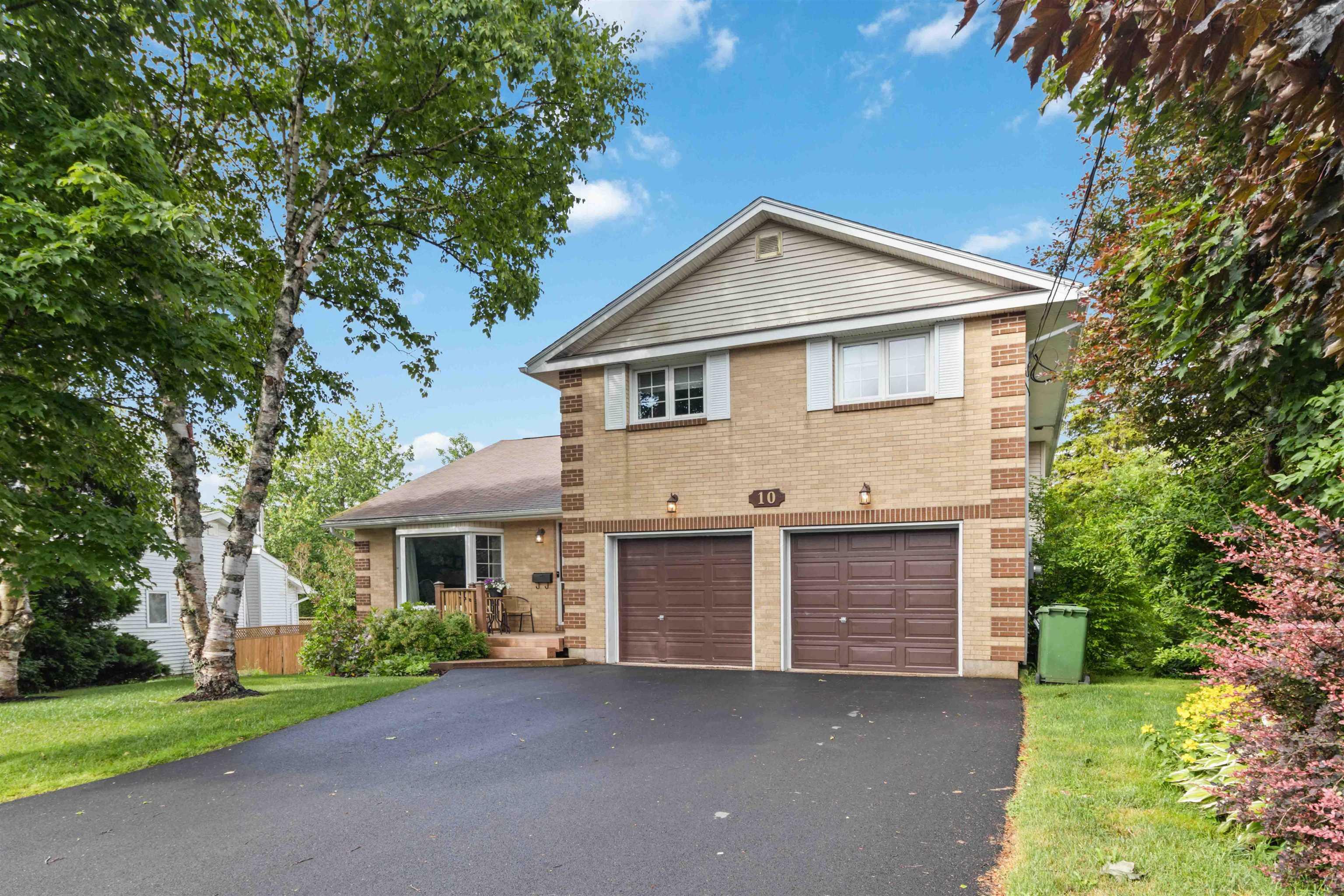Property Photo:  10 Crystal Drive  NS B4A 3R4 