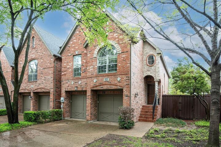 Property Photo:  4144 Towne Green Circle  TX 75001 