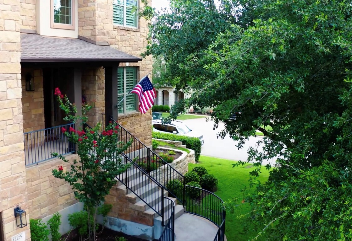 Property Photo: 12125 Montclair Bend TX 78732