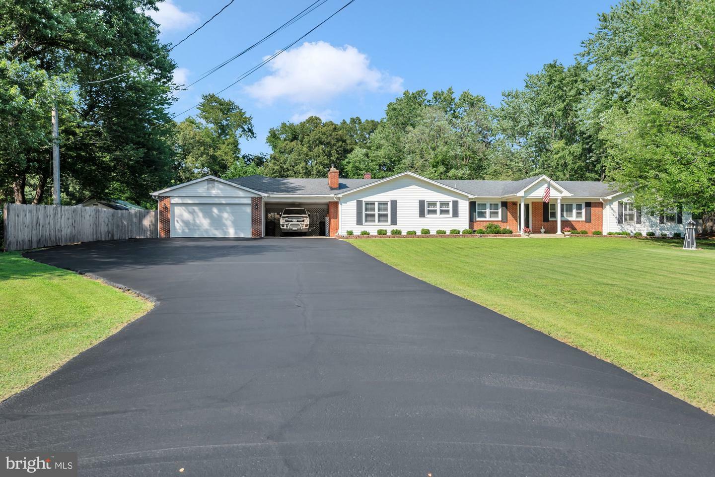Property Photo: 10586 Deacon Road MD 20695
