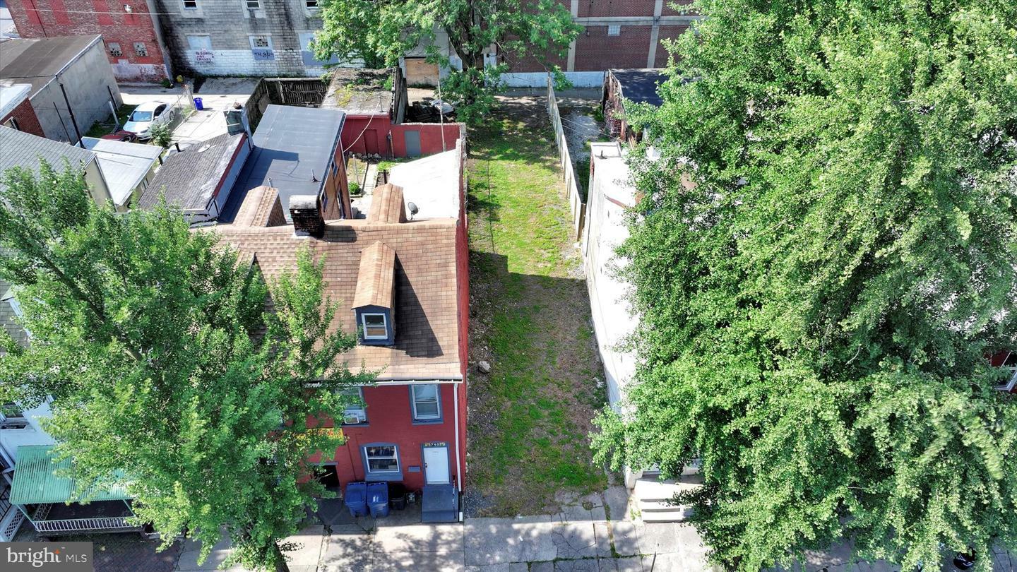 738 Chestnut Street  Reading PA 19602 photo
