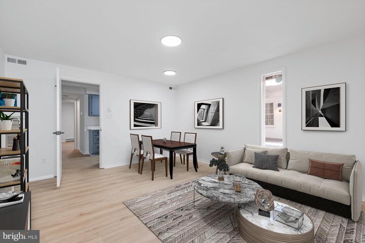 Property Photo:  207 S Patrick Street 204  VA 22314 