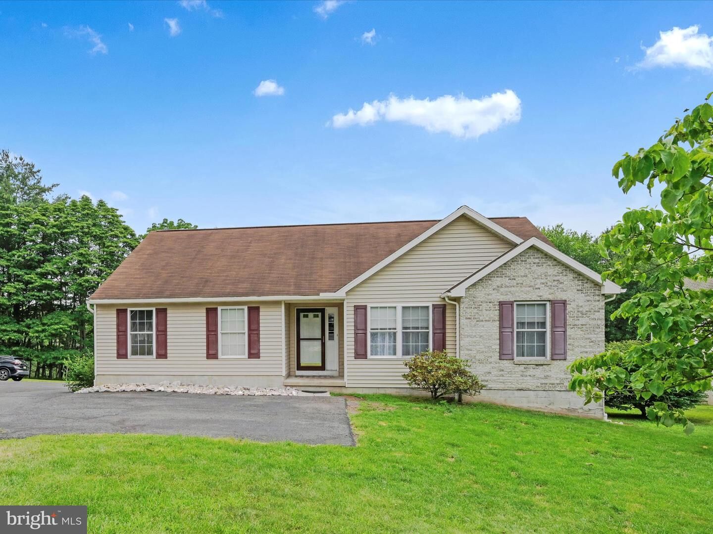 Property Photo: 1187 Custer Drive PA 17922