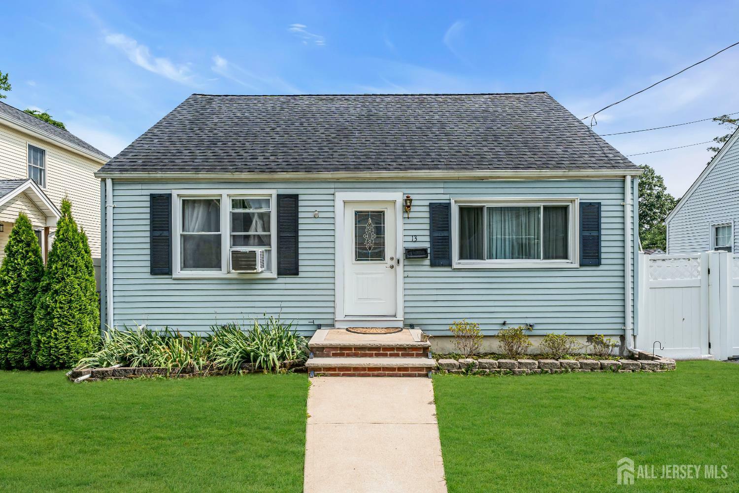 13 Dorothy Street  Spotswood NJ 08884 photo