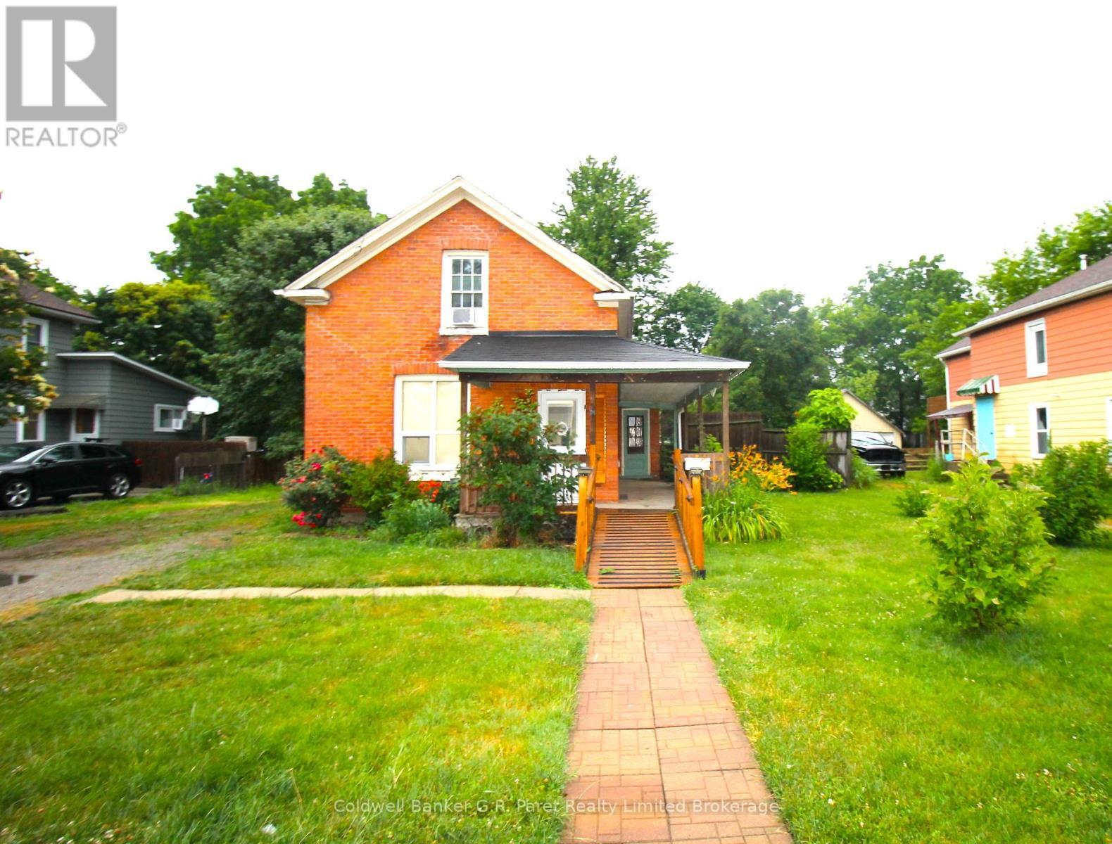 217 Forest Street West  Haldimand (Dunnville) ON N1A 1P2 photo