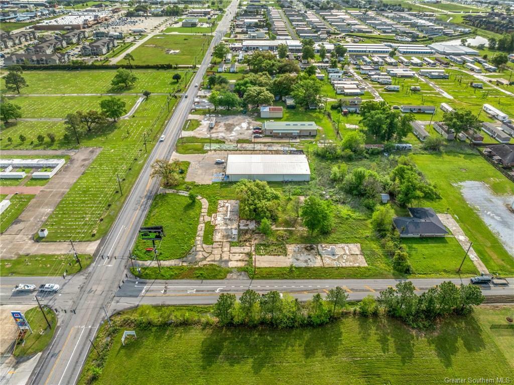 2323 Country Club Road  Lake Charles LA 70605 photo