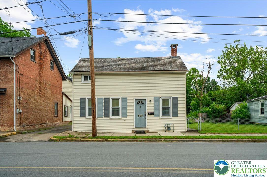 Property Photo:  533 Main Street  PA 18017 