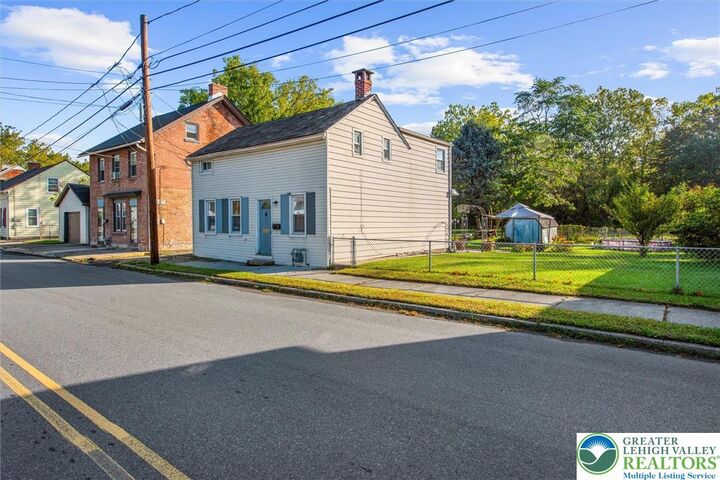 533 Main Street  Freemansburg Borough PA 18017 photo