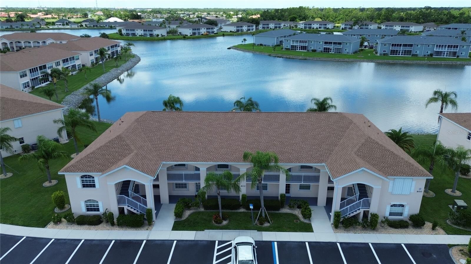 Property Photo: 12144 SW Egret Circle 903 FL 34269