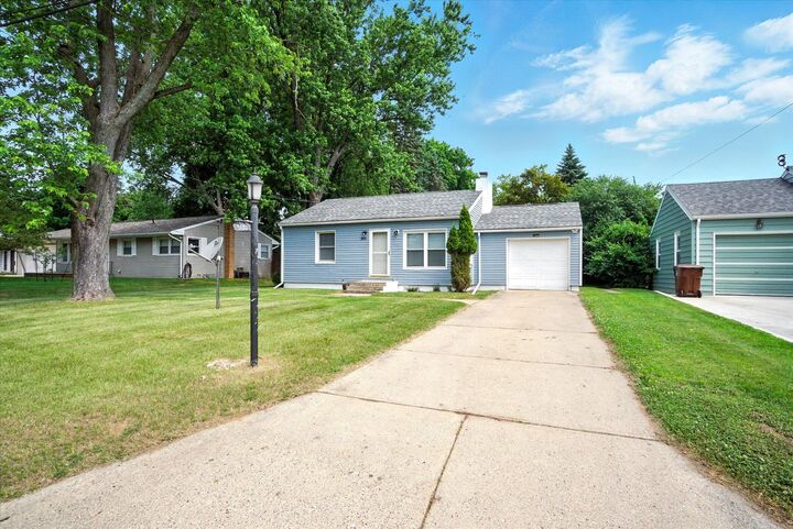 Property Photo:  500 Heyser Street  MI 49203 