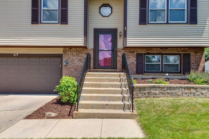 Property Photo: 417 Pheasant Ridge Court IL 60046