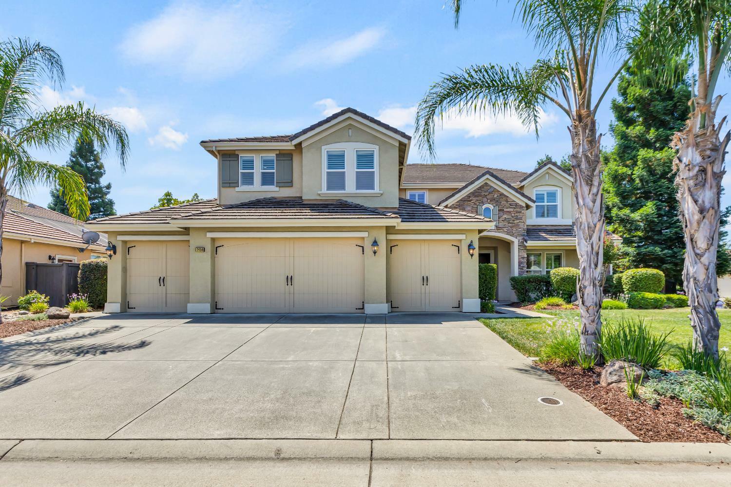 Property Photo: 1456 Oak Hill Way CA 95661